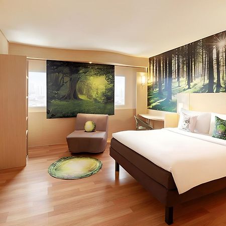 Ibis Jakarta Harmoni Екстериор снимка