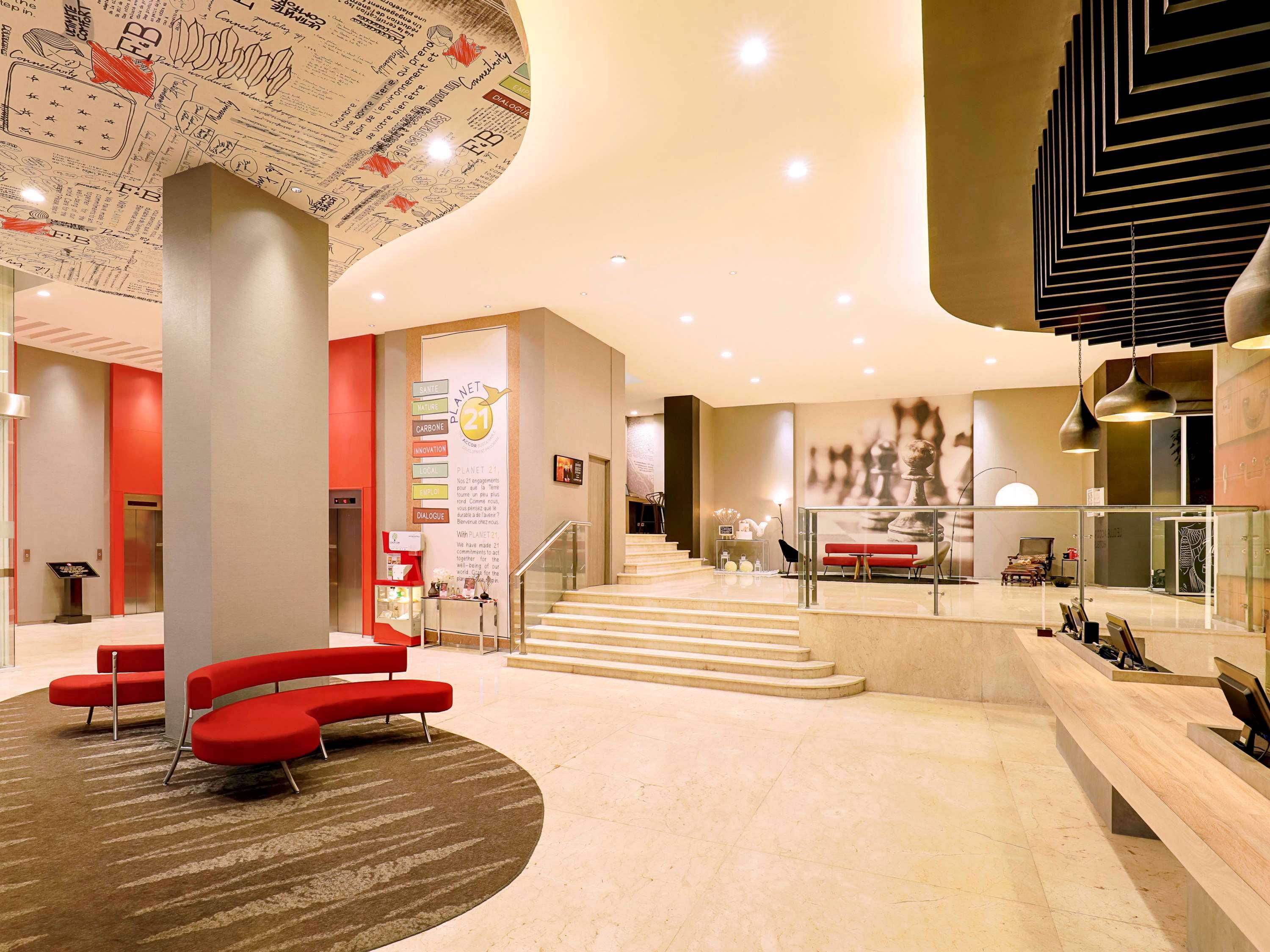 Ibis Jakarta Harmoni Екстериор снимка