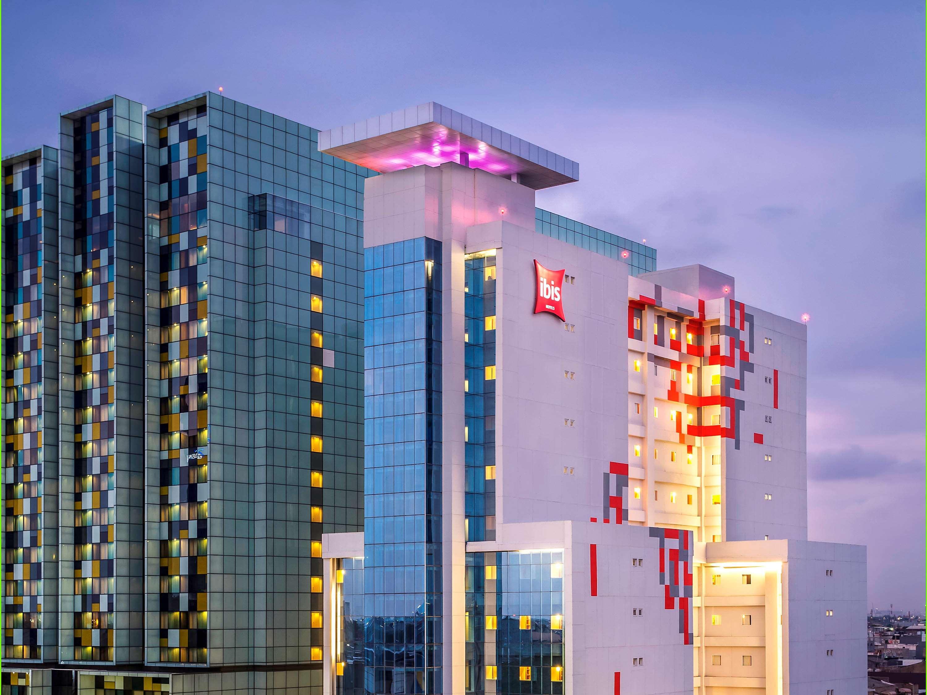 Ibis Jakarta Harmoni Екстериор снимка