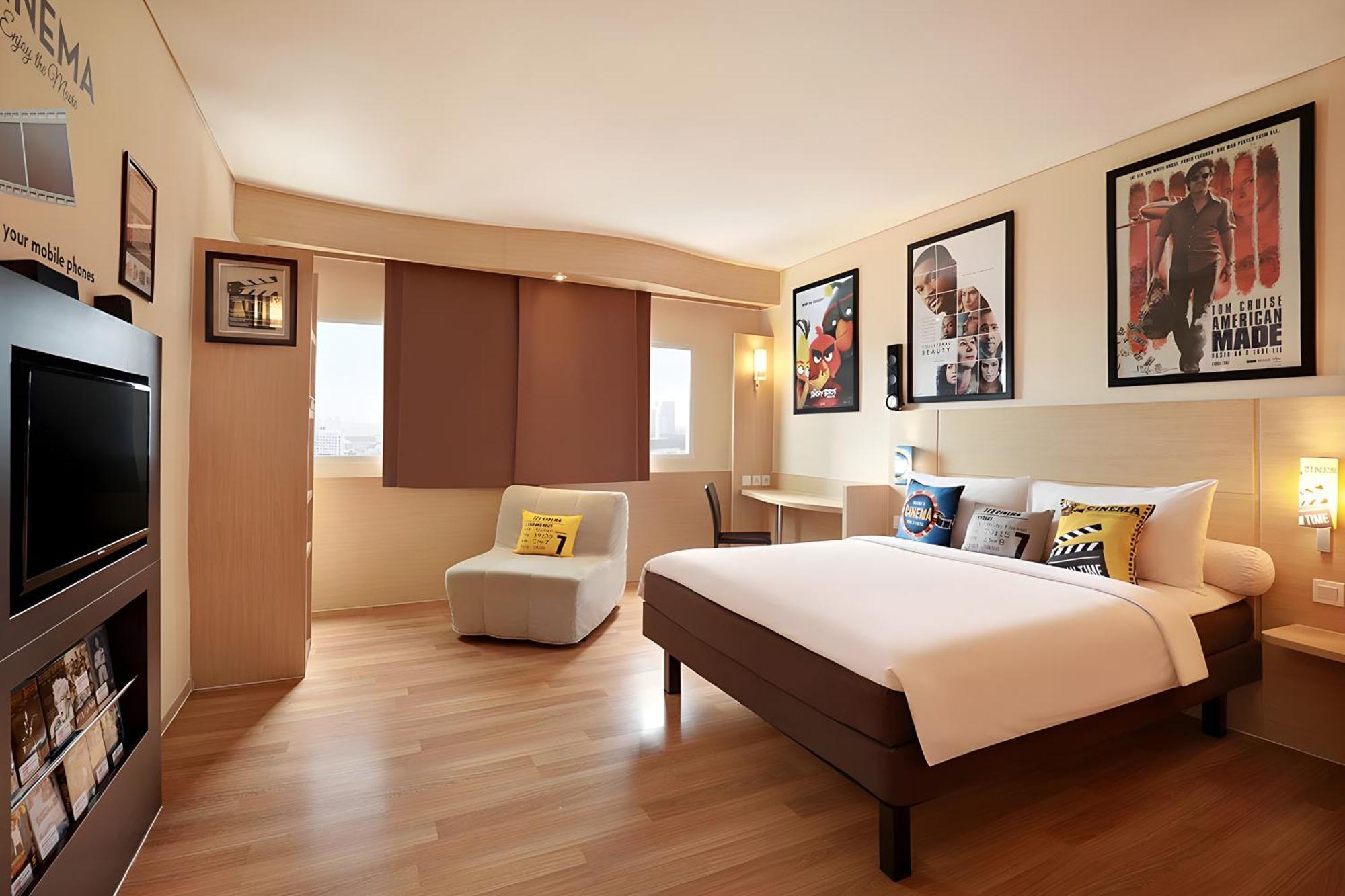 Ibis Jakarta Harmoni Екстериор снимка